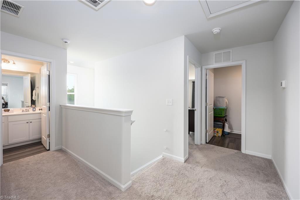 3721 Streamside Drive Property Photo 12