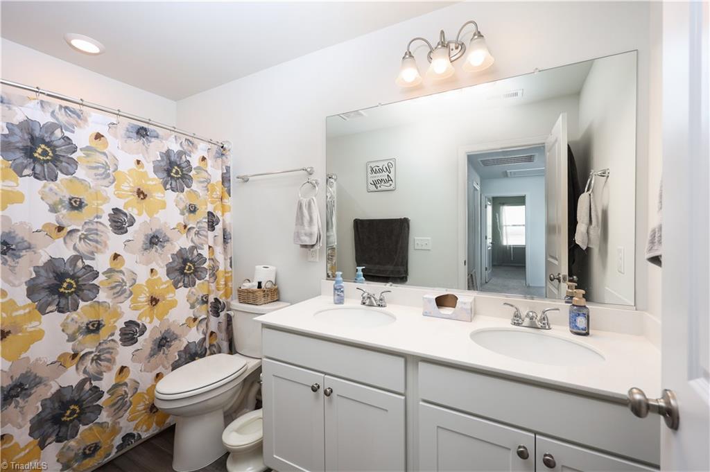 3721 Streamside Drive Property Photo 24