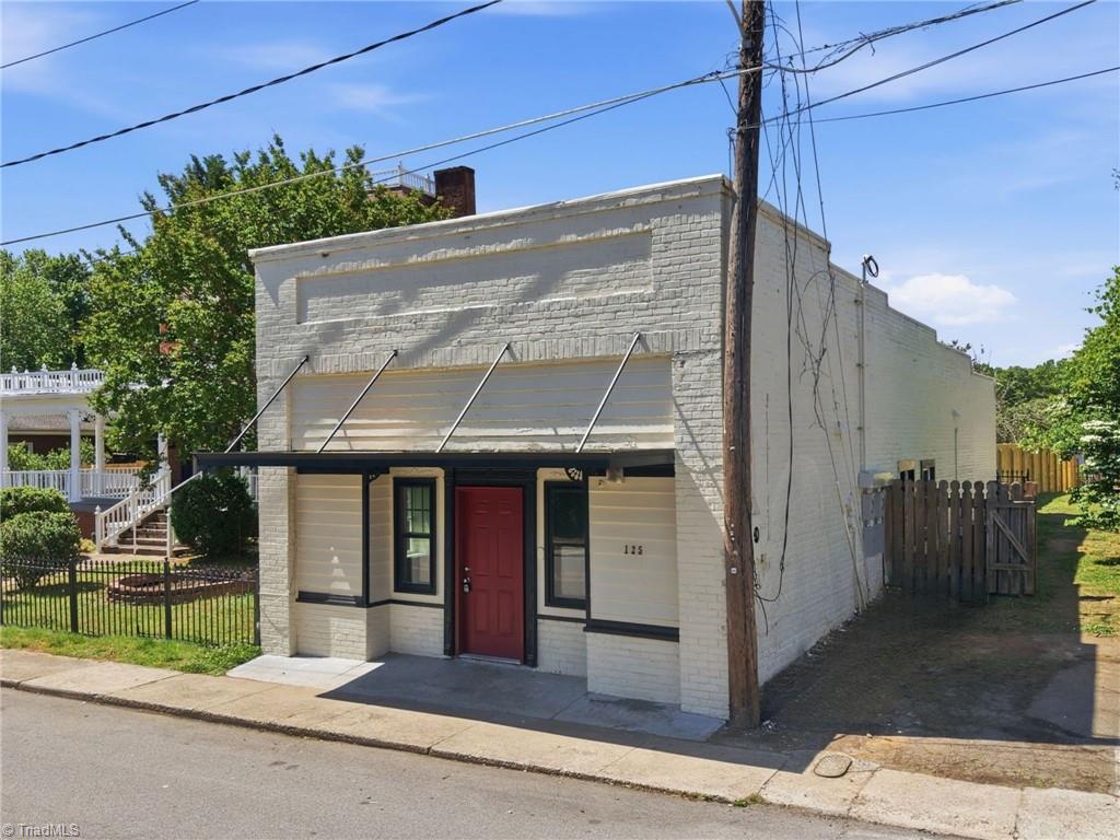 125 The Boulevard Property Photo 3