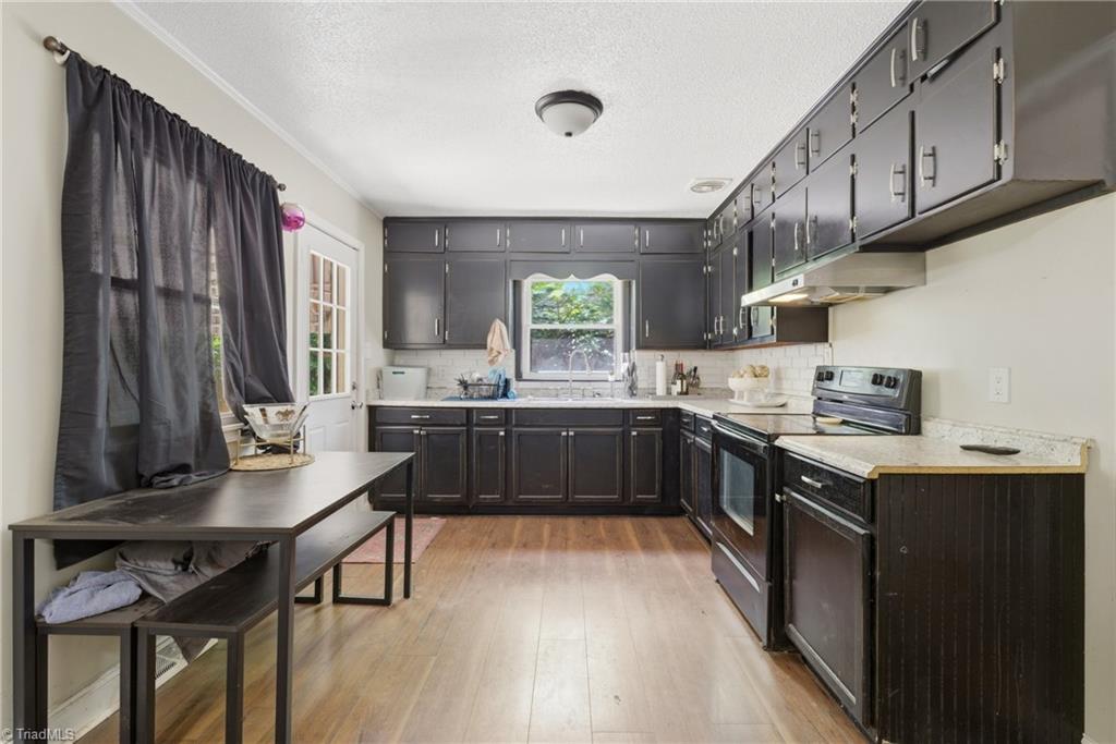 1608 E Cone Boulevard Property Photo 6