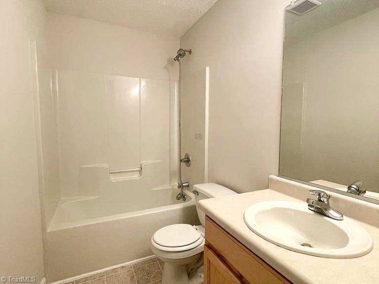 5715 River Glen Drive Property Photo 14