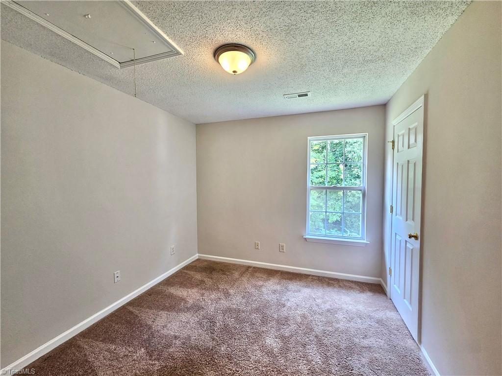 5715 River Glen Drive Property Photo 18