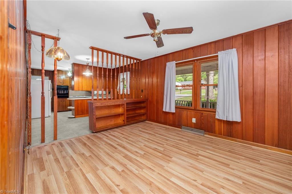 243 Farmingdale Avenue Property Photo 15