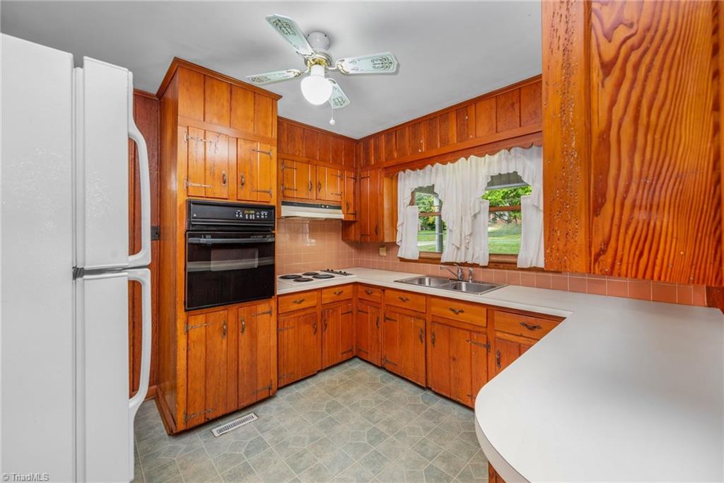 243 Farmingdale Avenue Property Photo 19