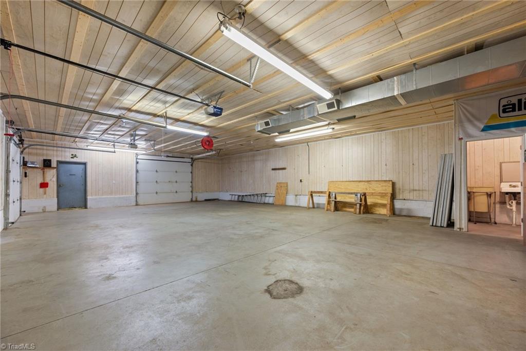 243 Farmingdale Avenue Property Photo 44