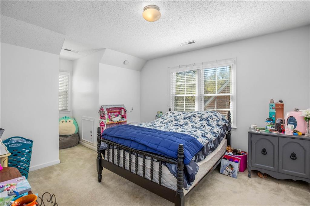 4104 Moss Brook Drive Property Photo 15