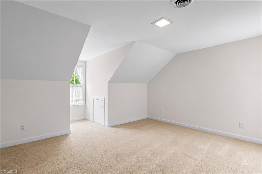 5511 Wallace Drive Property Photo 42