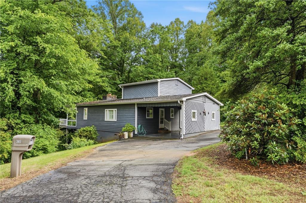 4701 New Walkertown Road Property Photo 1