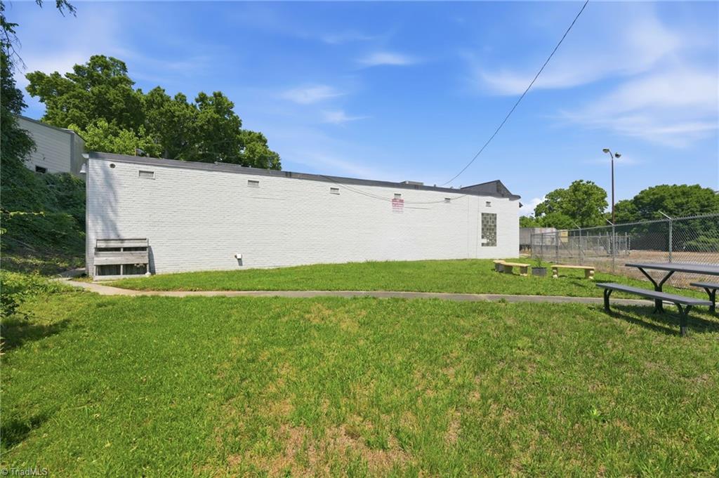 2425 Randleman Road Property Photo 4