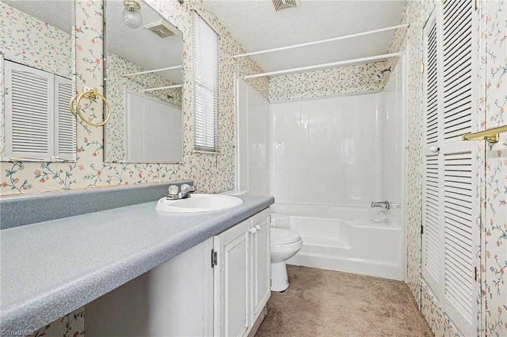 194 Pinehaven Drive Property Photo 18