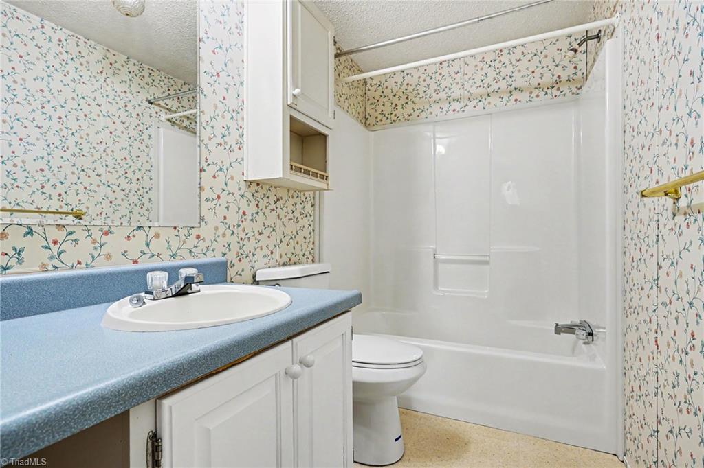 194 Pinehaven Drive Property Photo 23