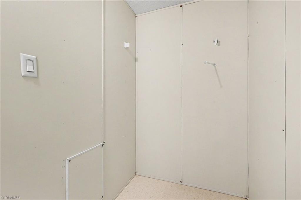 194 Pinehaven Drive Property Photo 24