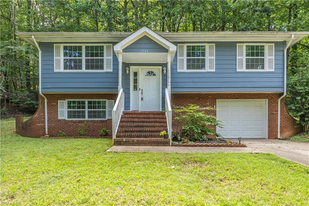 1346 Harvest Circle Property Photo 1