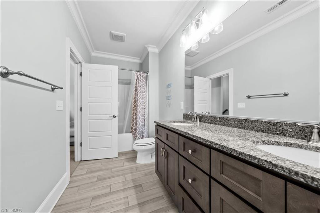 7105 Rae Farms Way Property Photo 25