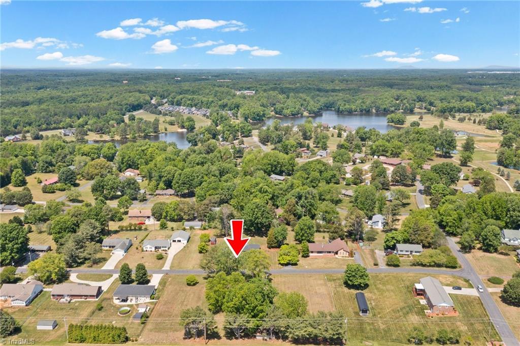 154 Meadowview Road Property Photo 4