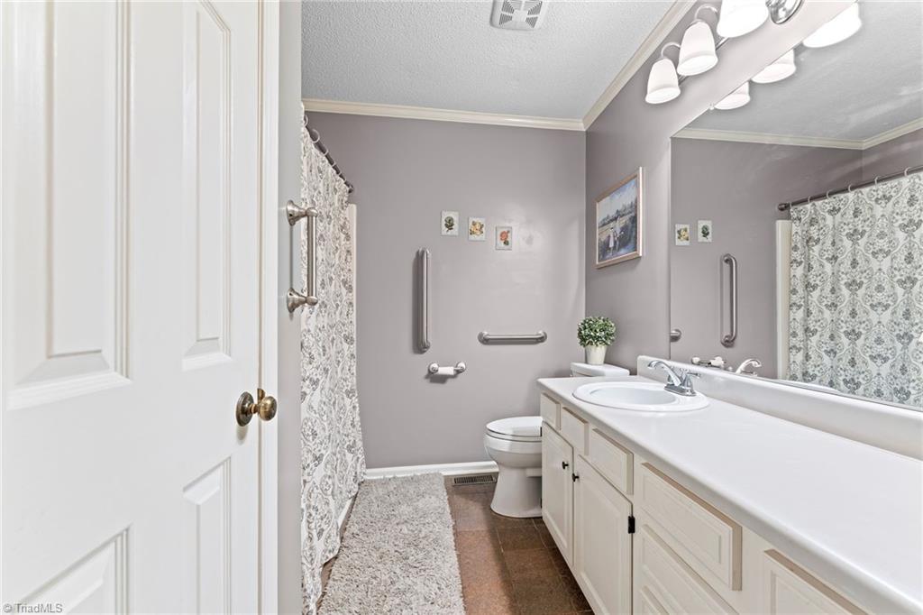154 Meadowview Road Property Photo 17
