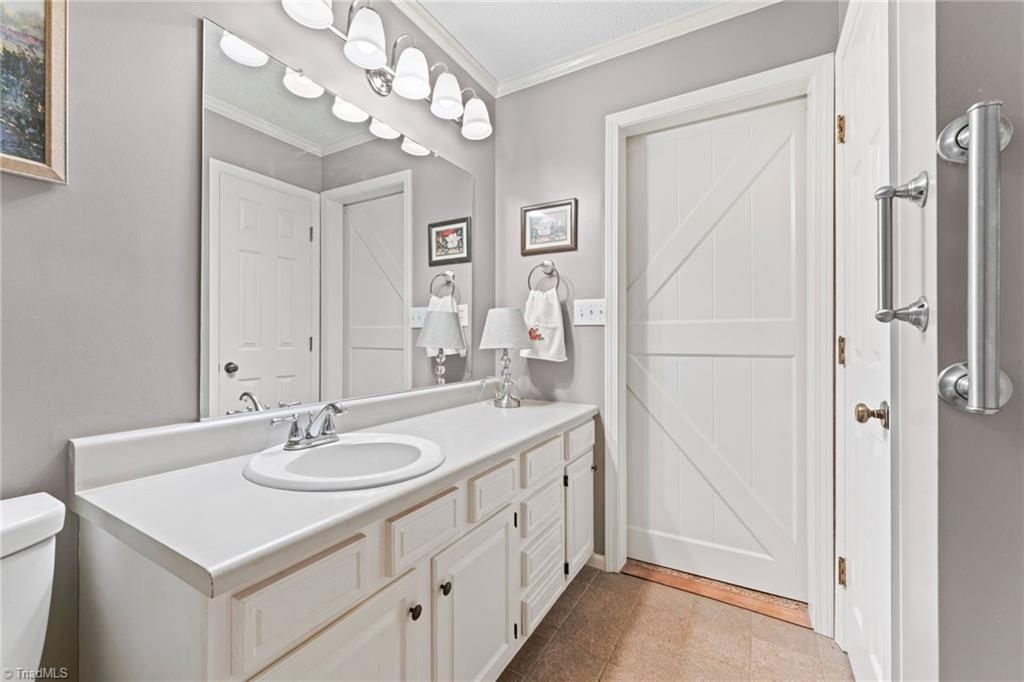 154 Meadowview Road Property Photo 18