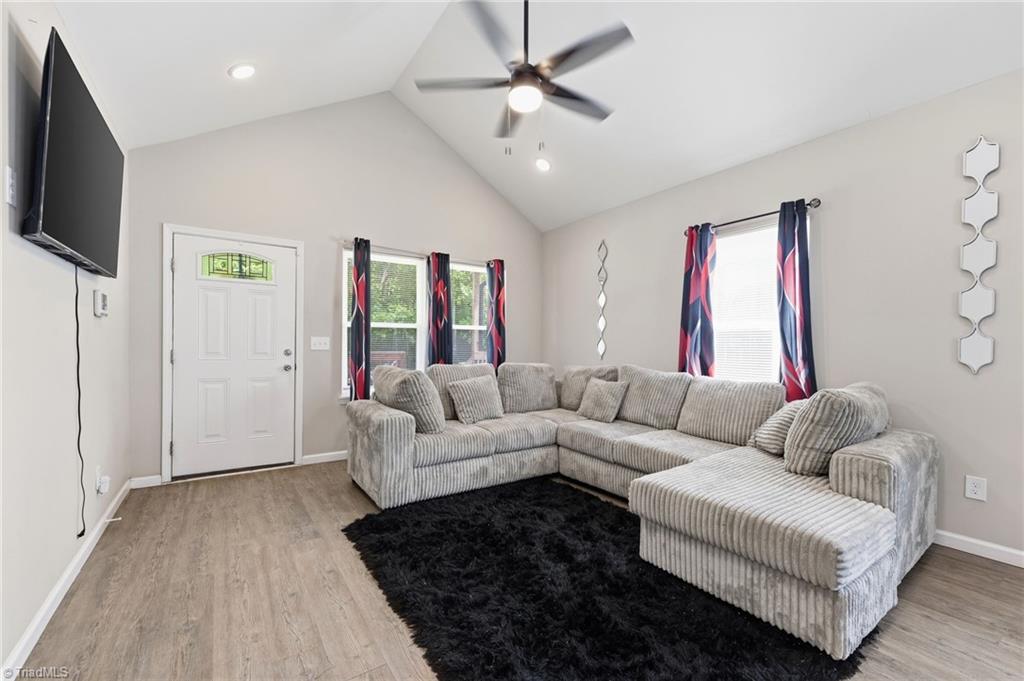 1467 Pollard Avenue Property Photo 2