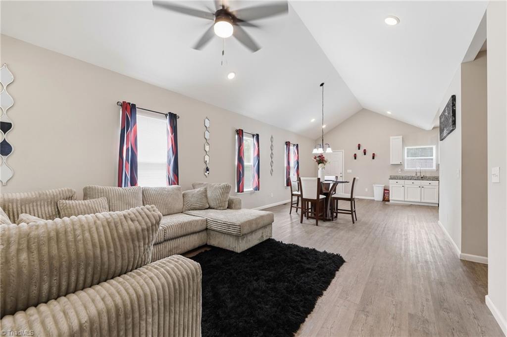 1467 Pollard Avenue Property Photo 3