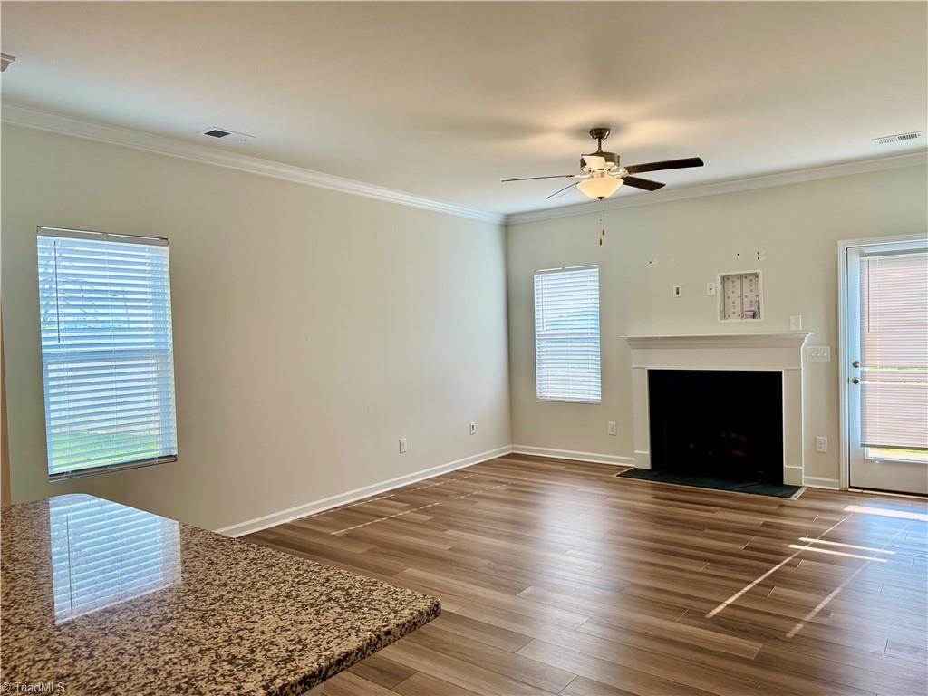 629 Cam Circle Property Photo 7