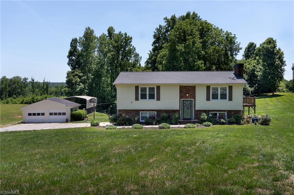 1744 R Chipman Drive Property Photo 1