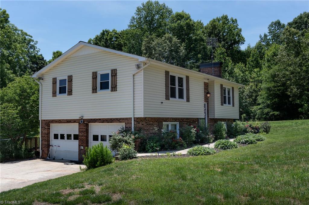 1744 R Chipman Drive Property Photo 3
