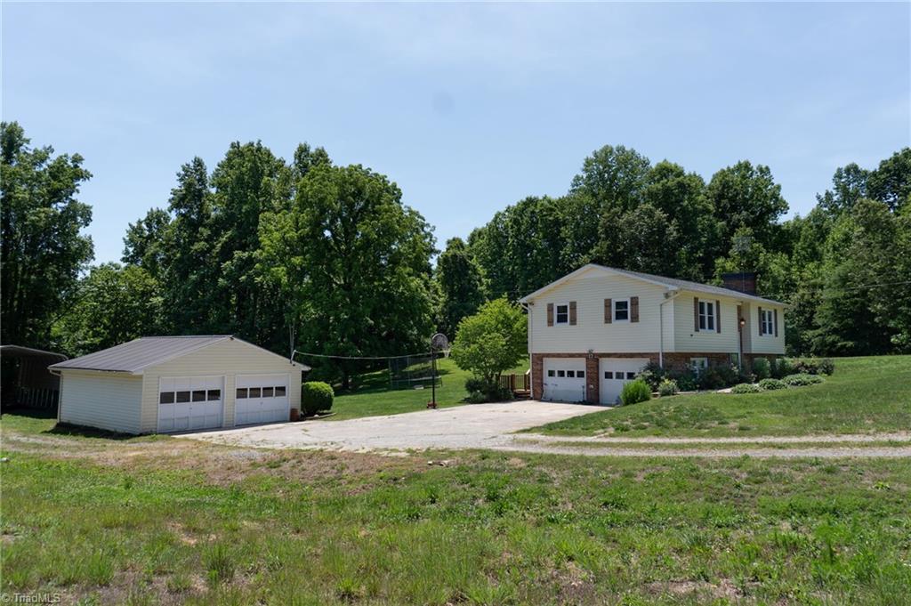 1744 R Chipman Drive Property Photo 7