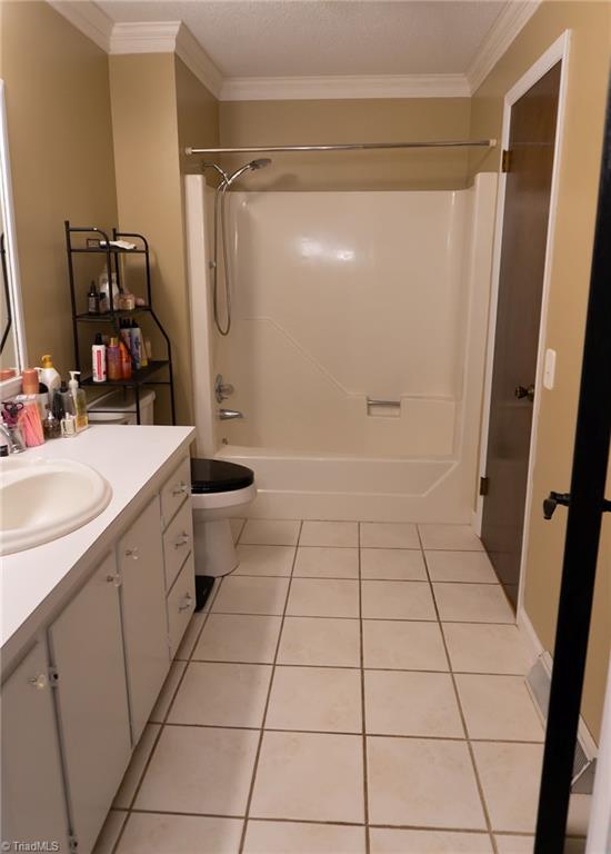 1744 R Chipman Drive Property Photo 20