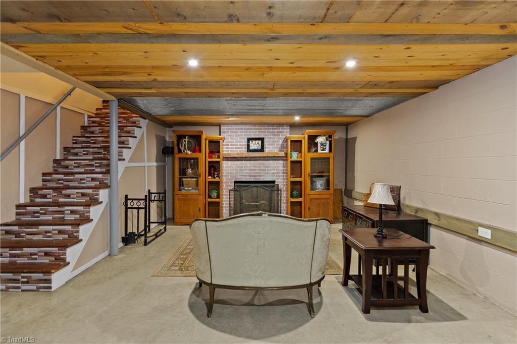 3836 Old Lexington Road Property Photo 12