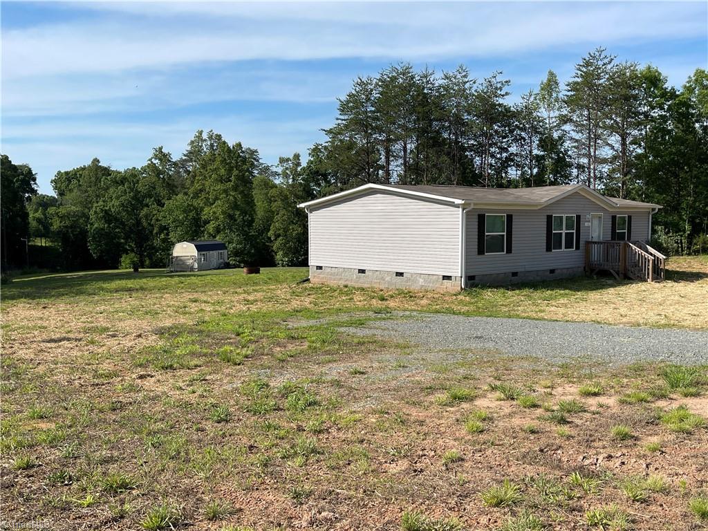 1111 Fulp Road Property Photo 3