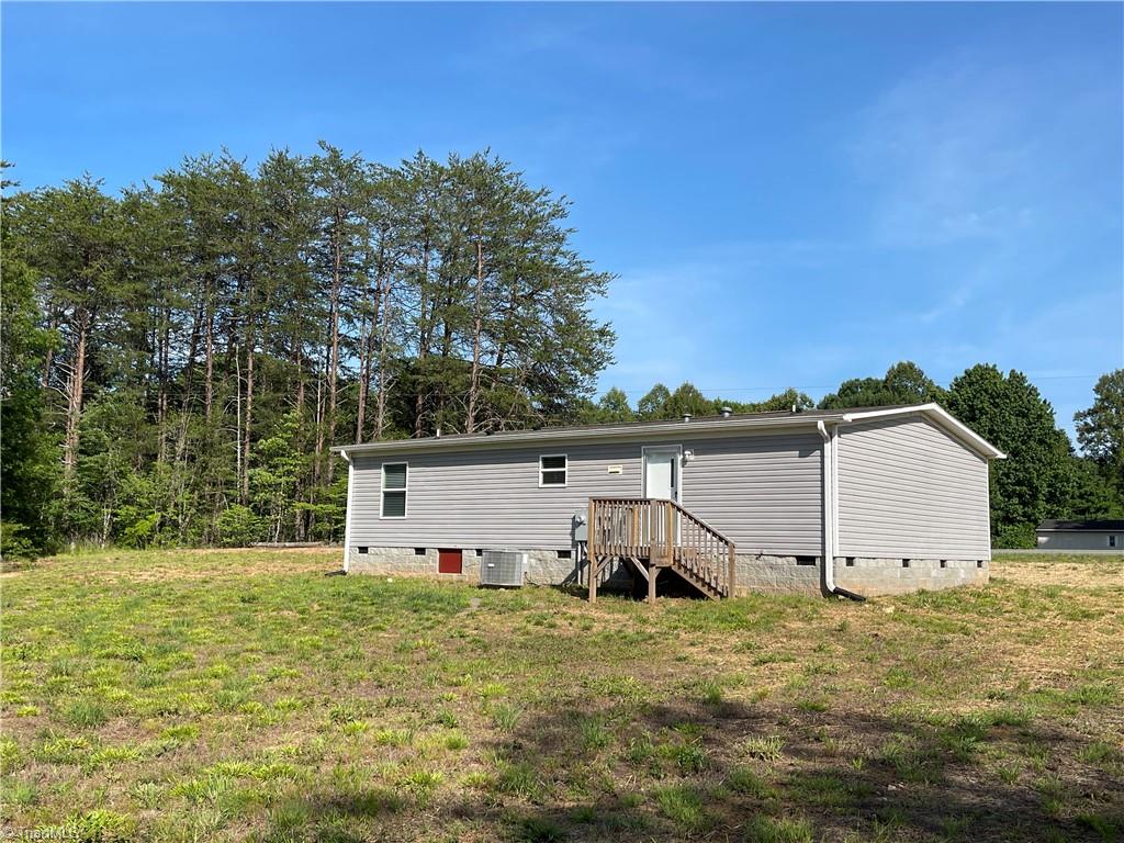 1111 Fulp Road Property Photo 4