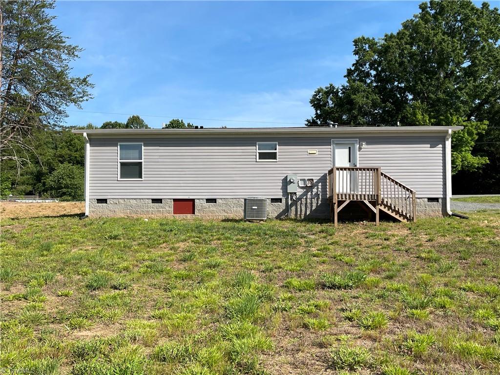 1111 Fulp Road Property Photo 5