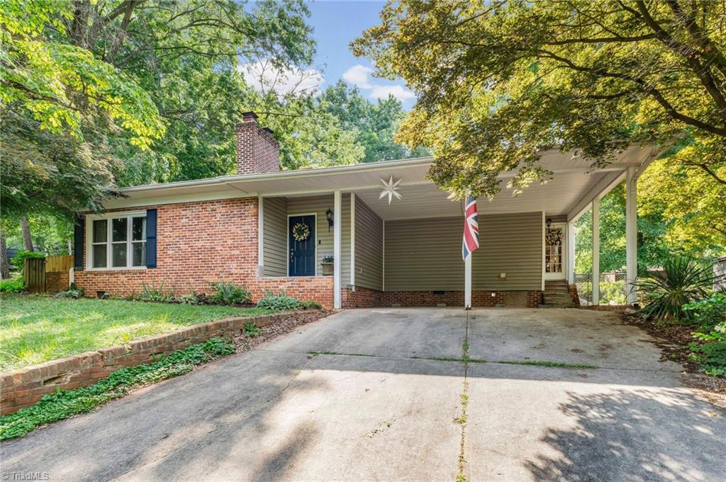 2519 Lullington Drive Property Photo 1