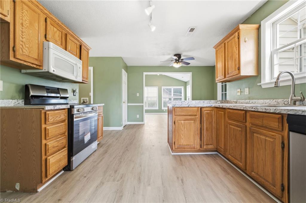 3650 Single Leaf Court Property Photo 10