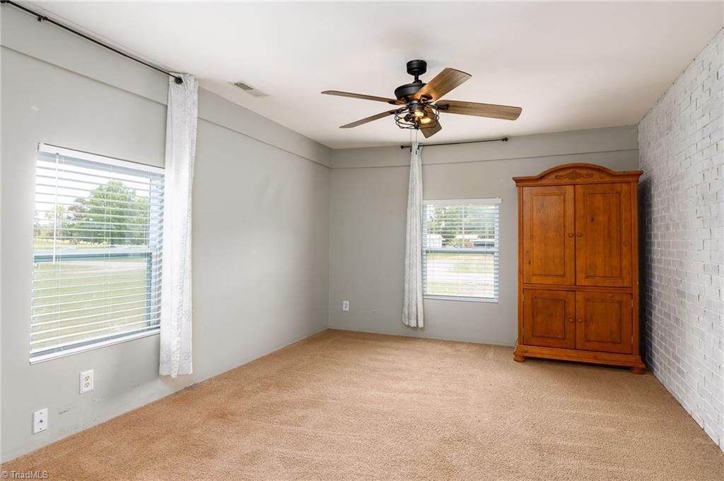 4950 Fairview Court Property Photo 15