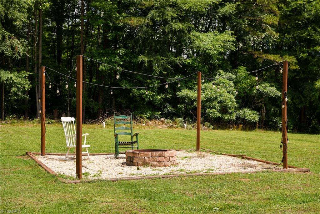 4950 Fairview Court Property Photo 25