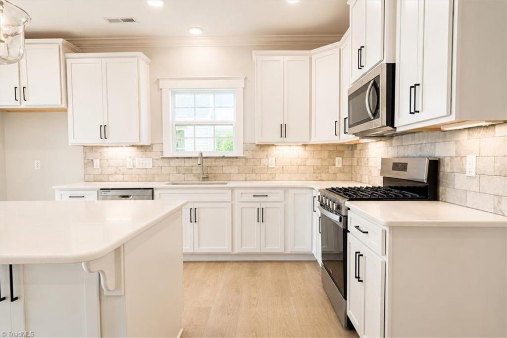 1040 Fairhaven Drive # 101 Property Photo 23