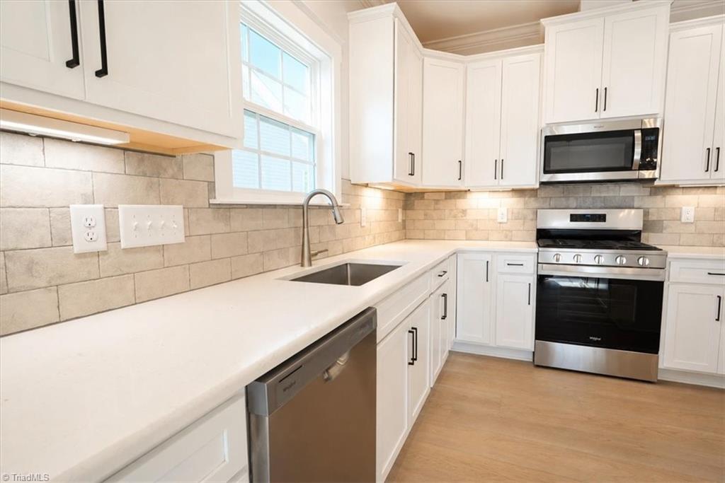 1040 Fairhaven Drive # 101 Property Photo 25