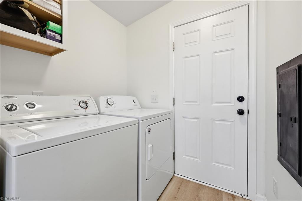 54 Brent Wood Property Photo 28