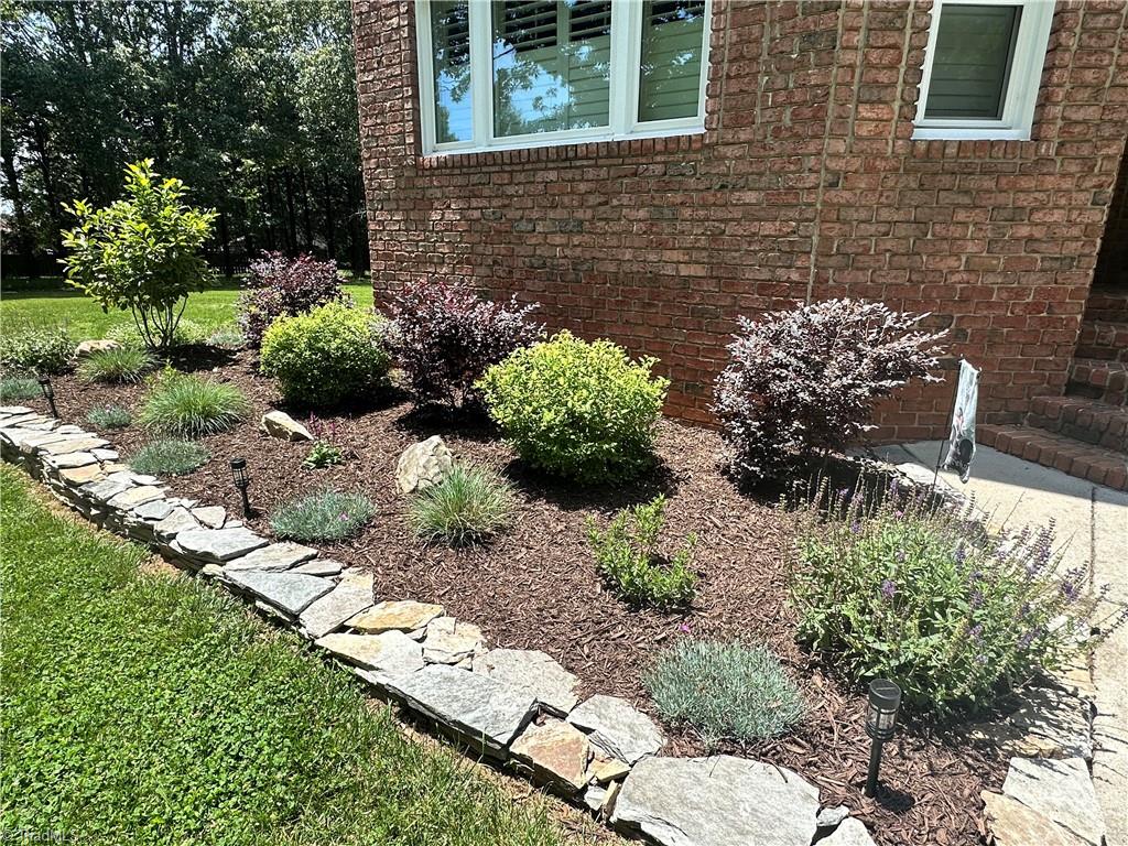 3190 Macbrandon Lane Property Photo 5