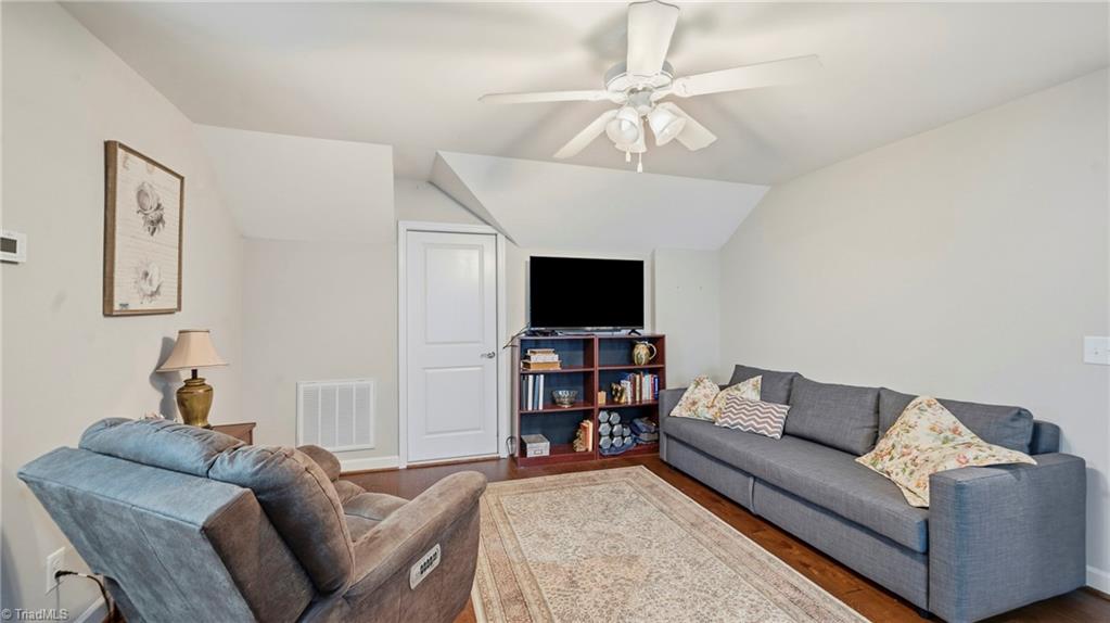 1103 Battery Drive Property Photo 32