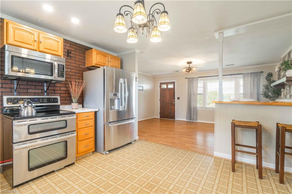 1427 Reeves Mill Road Property Photo 11