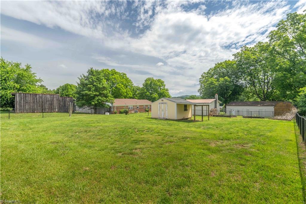 1427 Reeves Mill Road Property Photo 37