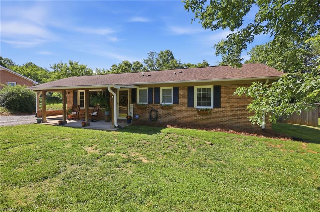433 Belvue Drive Property Photo 1