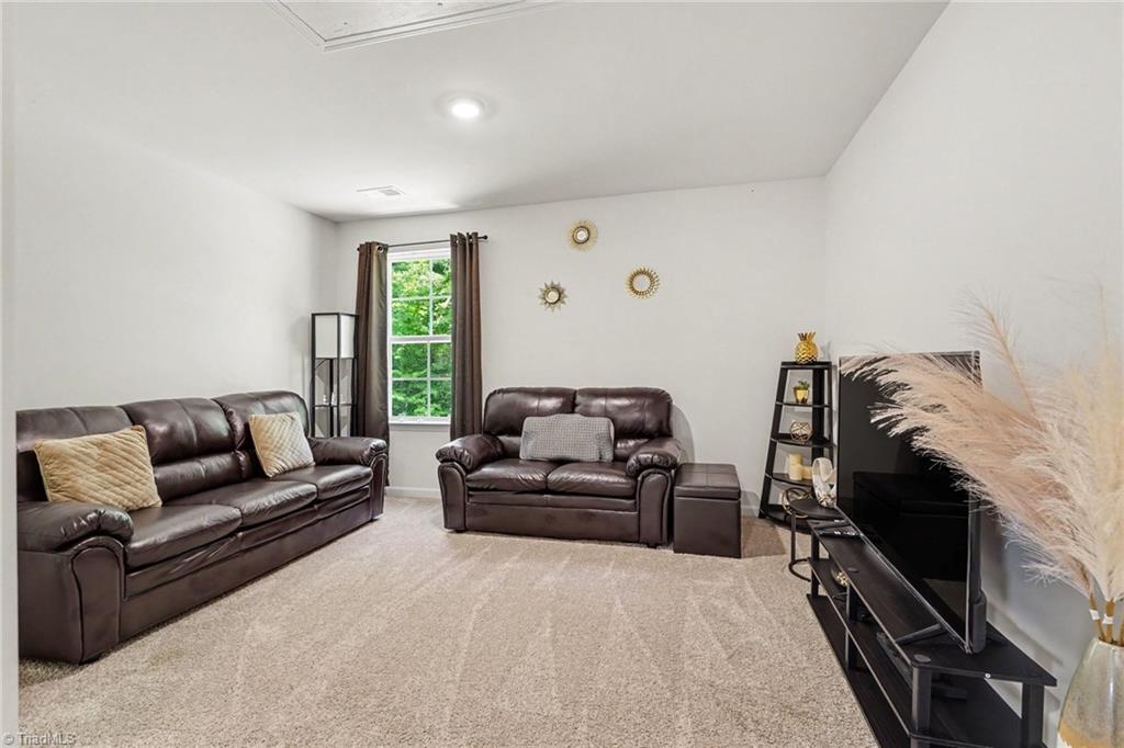 405 Gulliver Court Property Photo 17