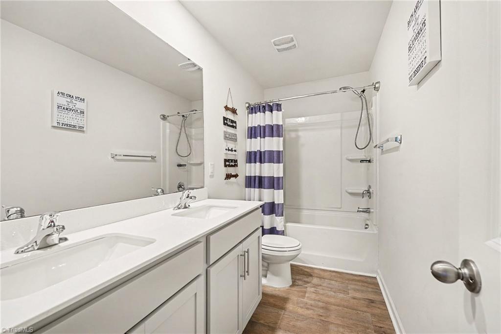 405 Gulliver Court Property Photo 19