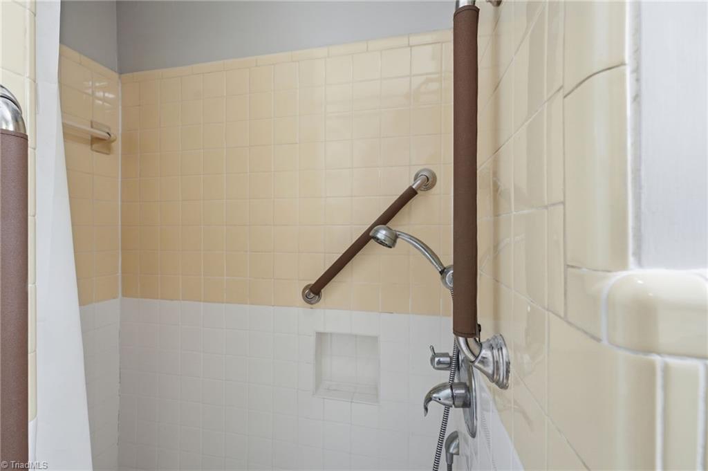 532 Central Avenue Property Photo 22
