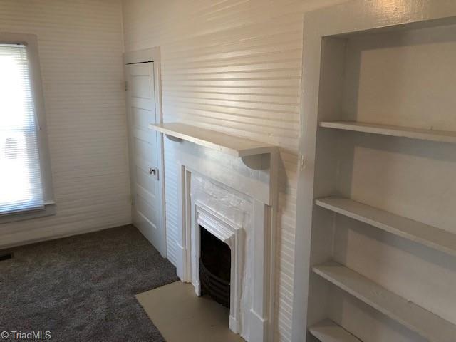 1143 Carolina Avenue Property Photo 3