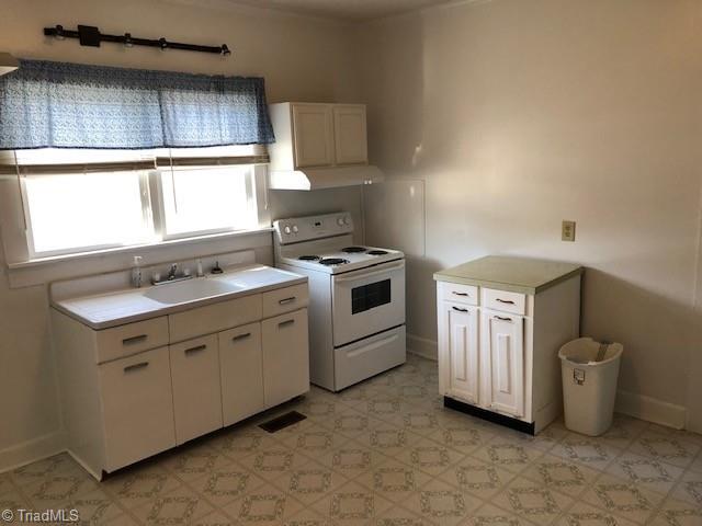 1143 Carolina Avenue Property Photo 5