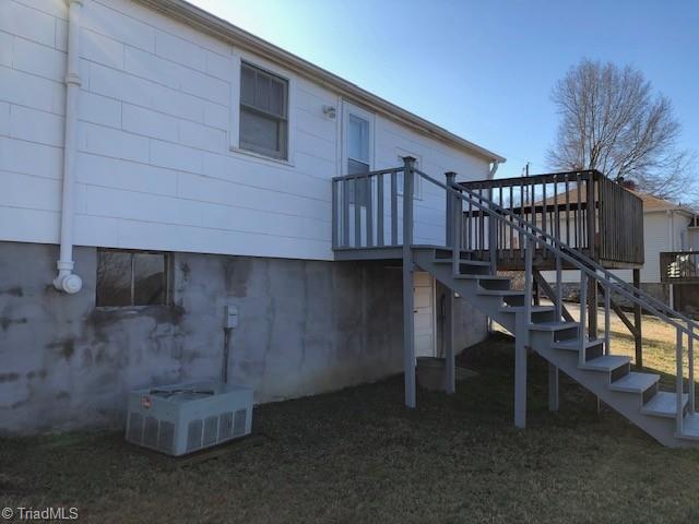 1143 Carolina Avenue Property Photo 8